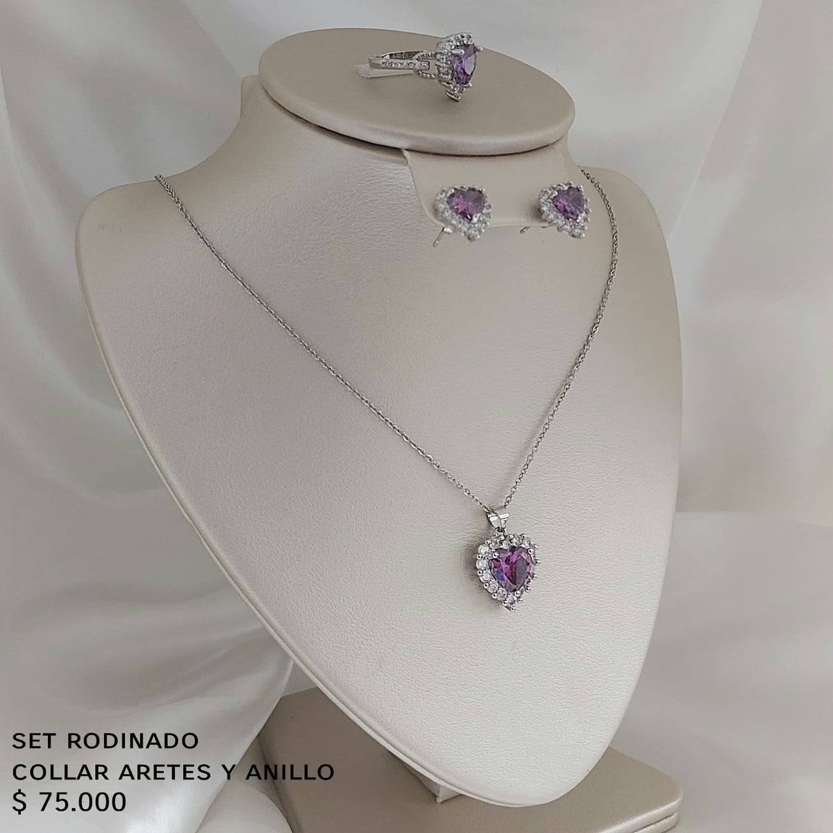 Set de collar aretes y anillo de oro golfield