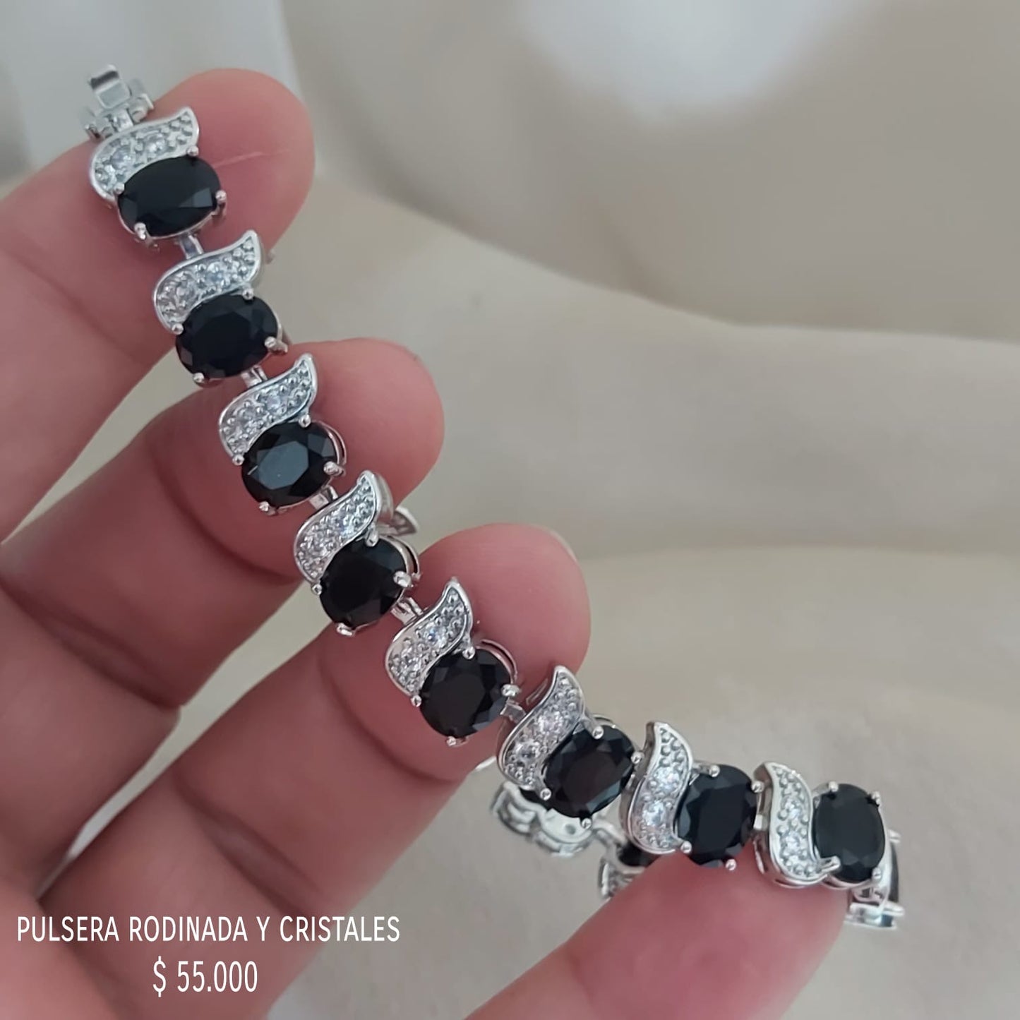 Pulsera y cristales rodinada