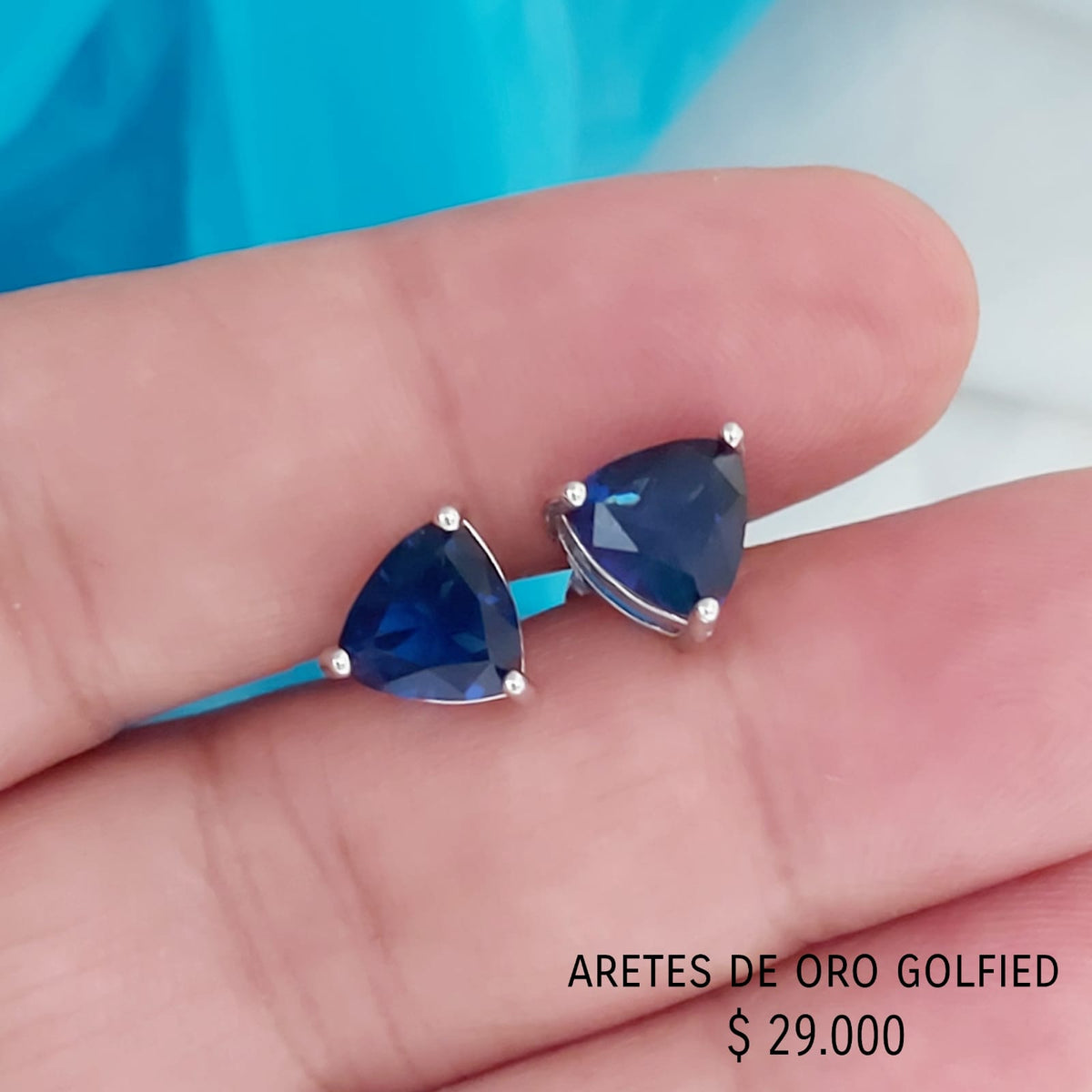 Aretes de oro golfied