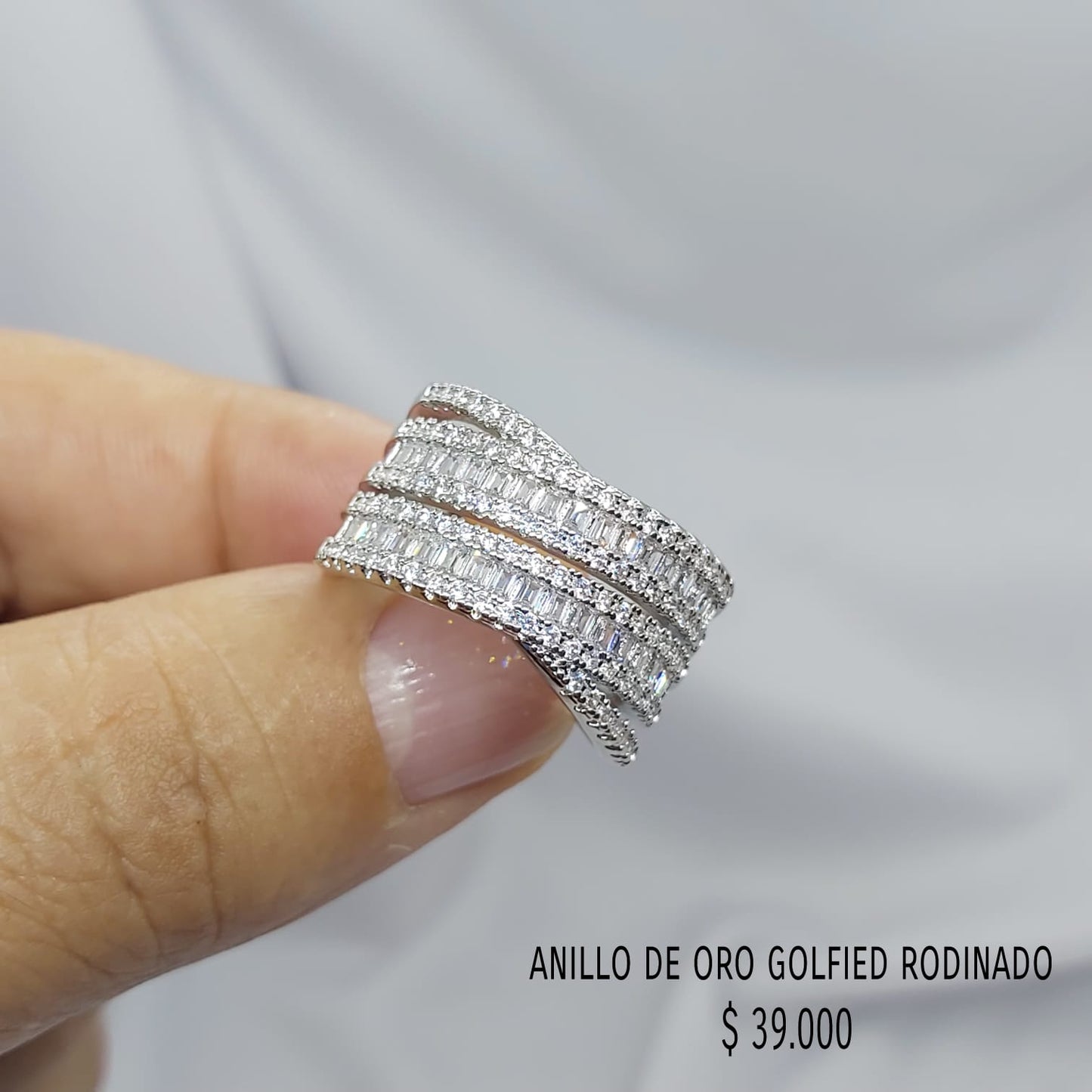 Anillo de oro golfield rodinado