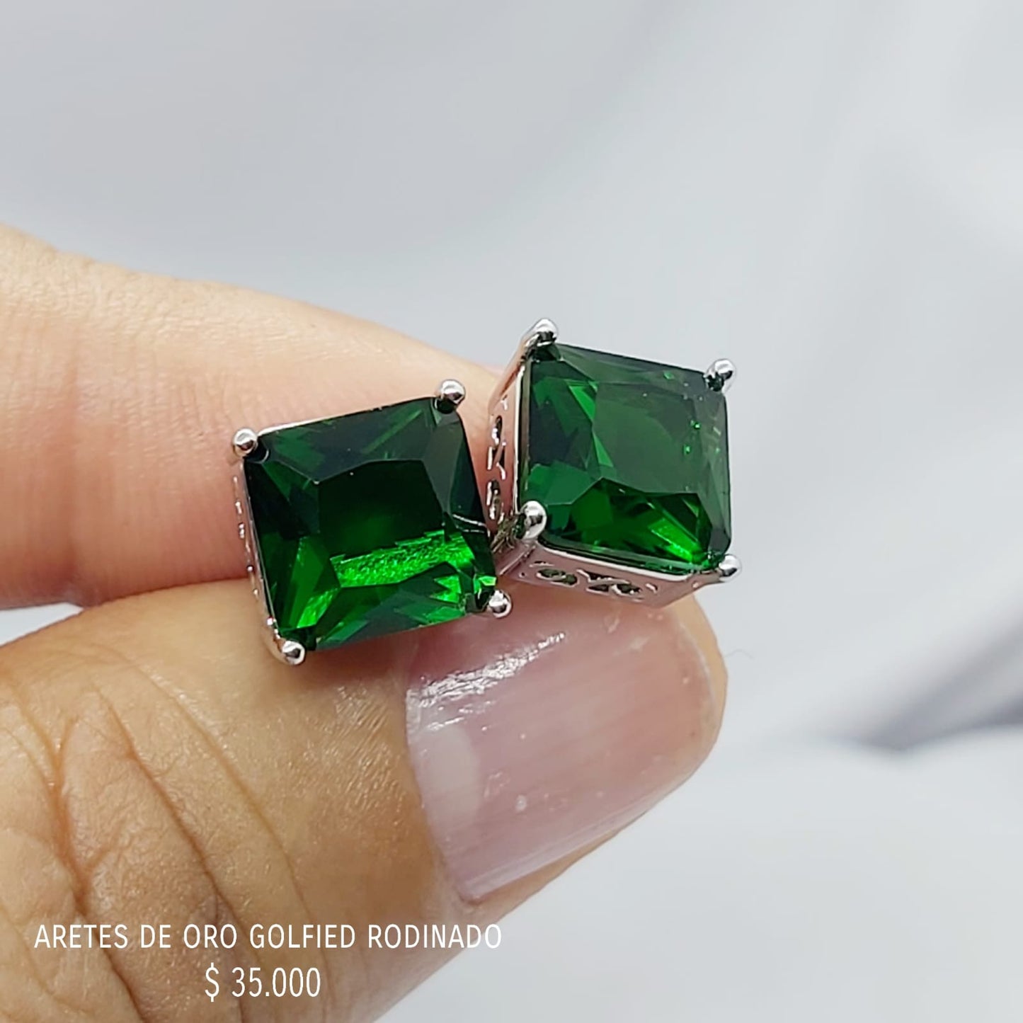 Aretes golfield rodinado con circónes
