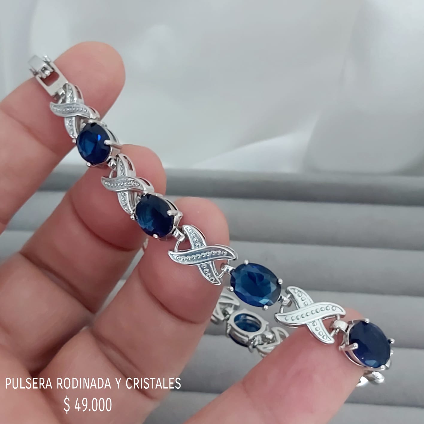 Pulsera y cristales rodinada