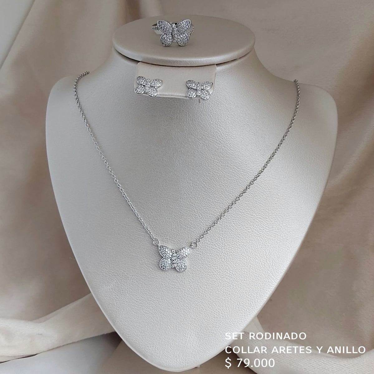 Set de collar aretes y anillo de oro golfield