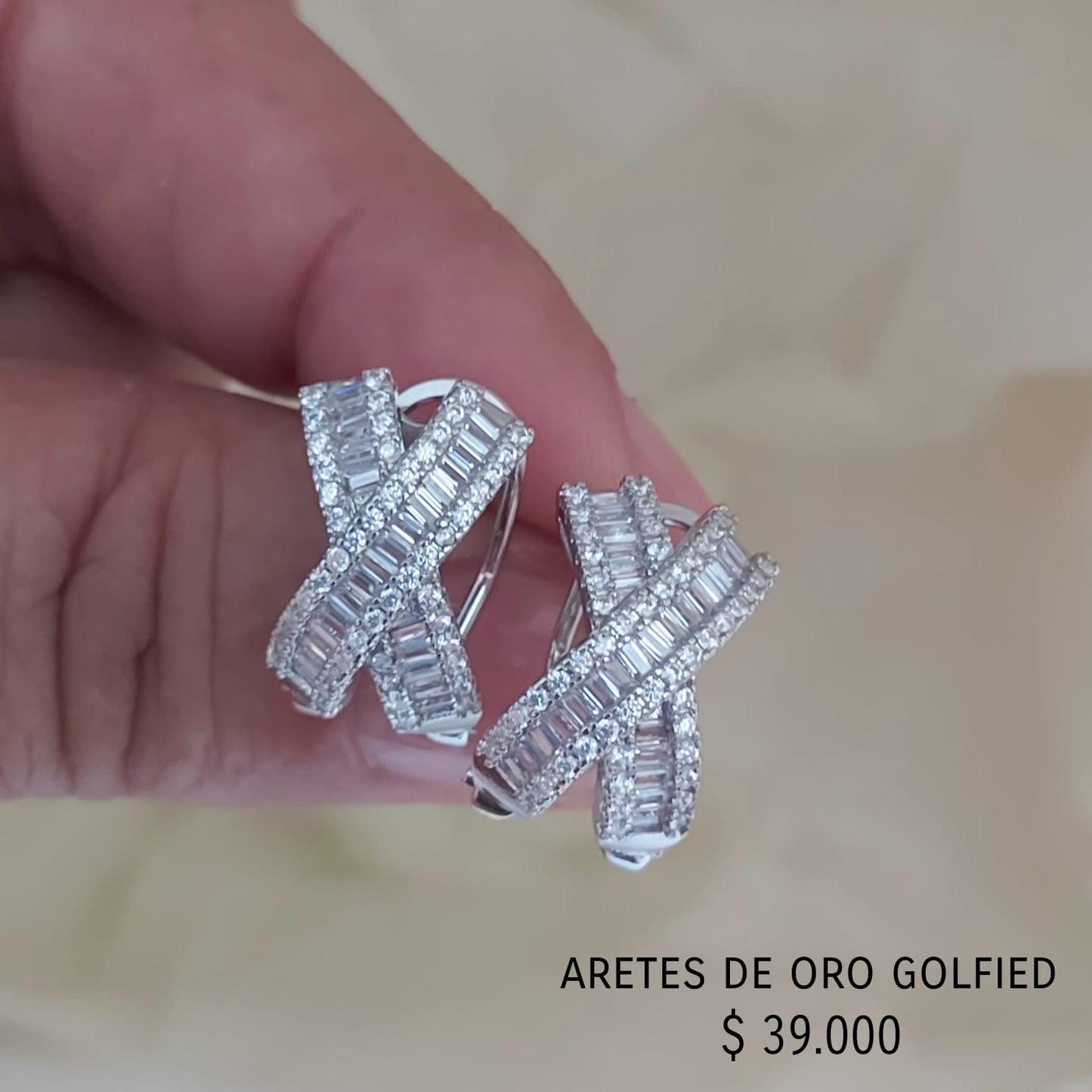 Aretes de oro golfield rodinado