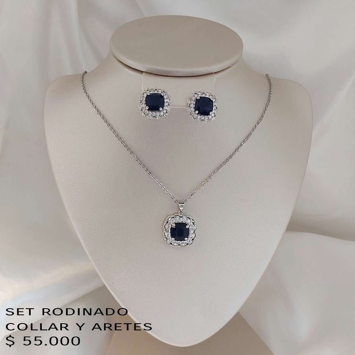 Set de collar y aretes de oro golfield