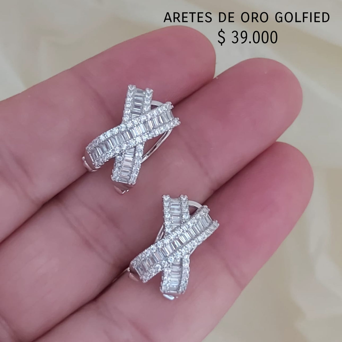 Aretes de oro golfield rodinado