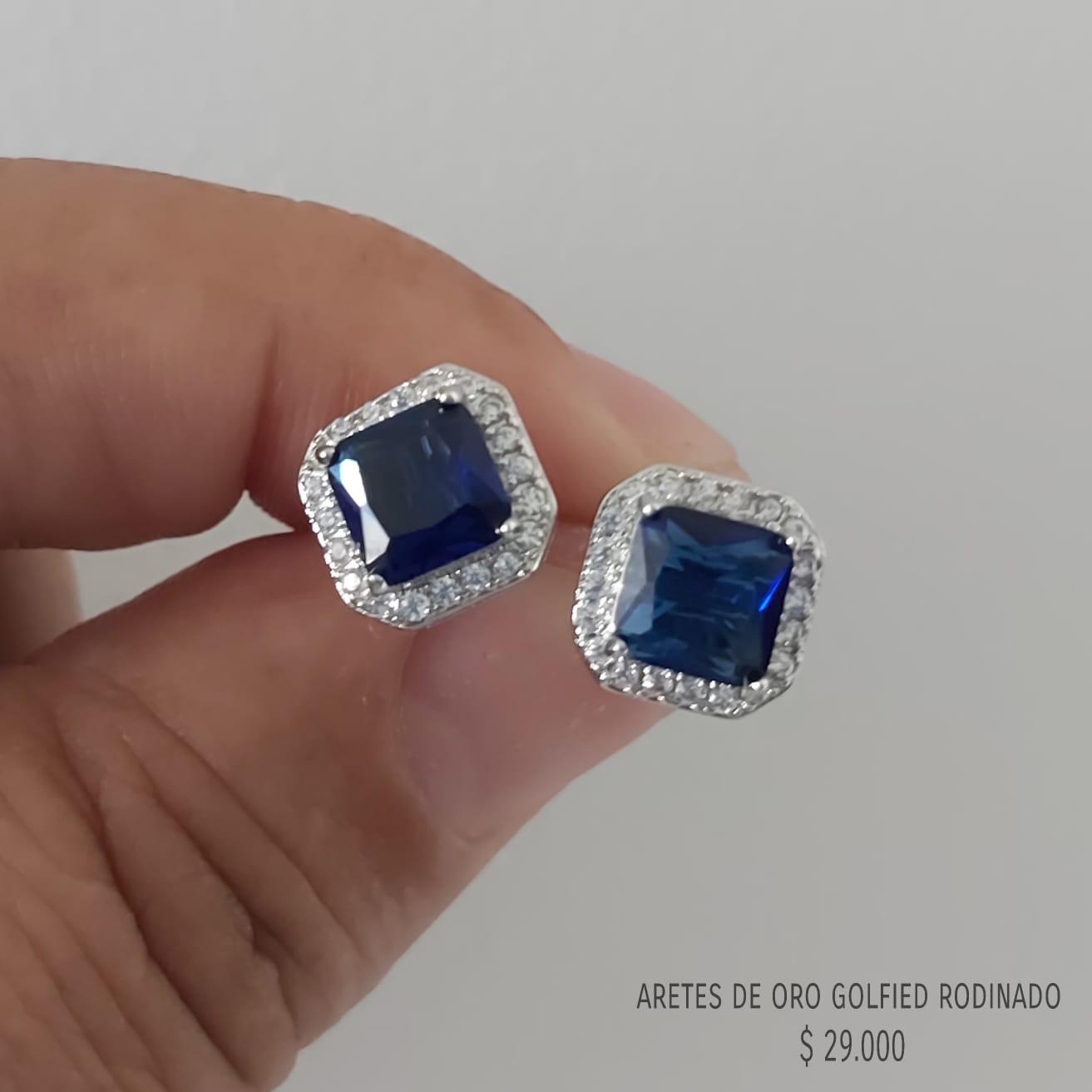 Aretes de oro golfield rodinado