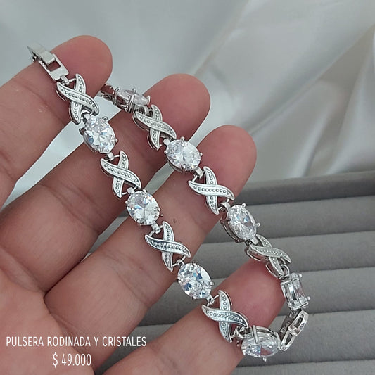 Pulsera y cristales rodinada