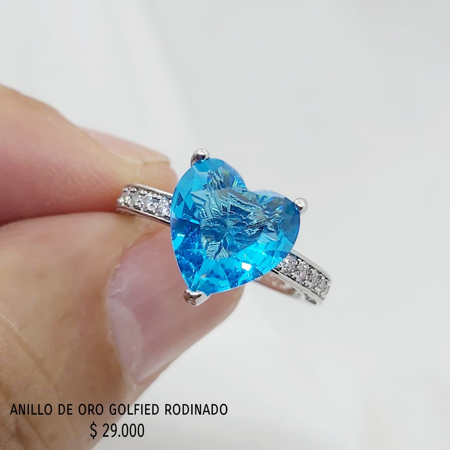Anillo de oro golfied rodinado